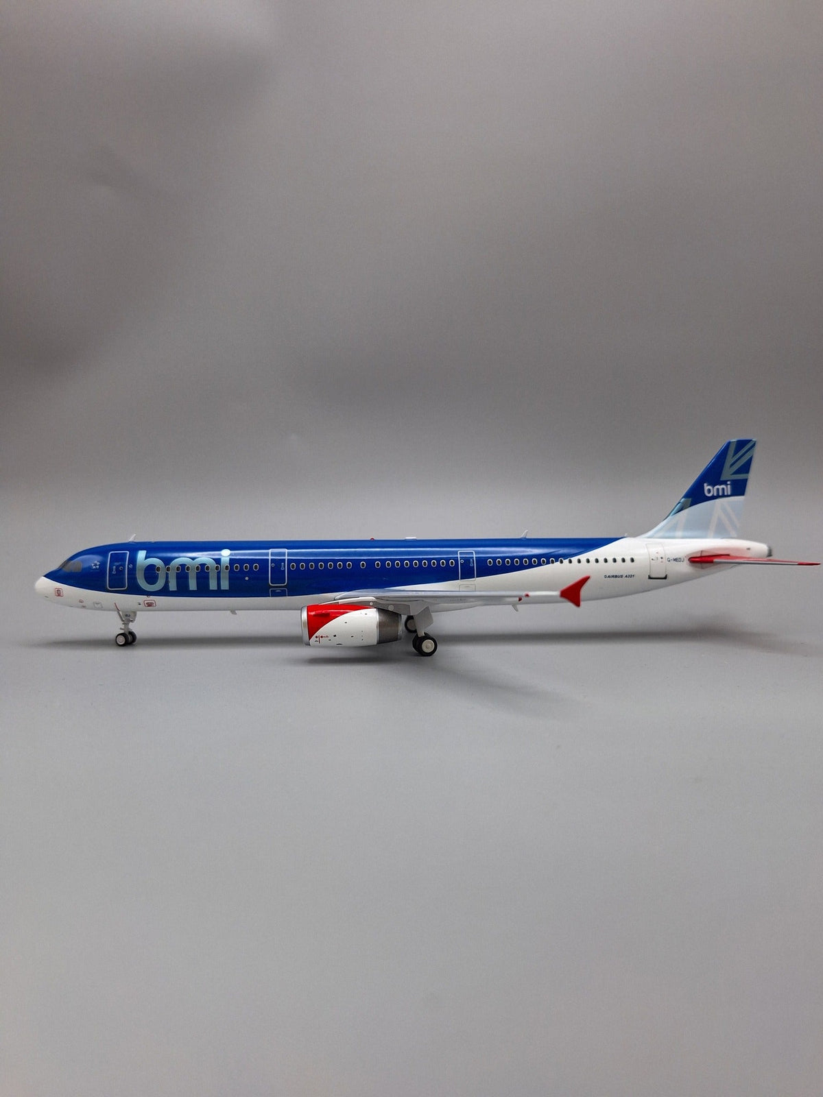 *JFox JF - A321 - 042 1:200 BMI British Midland Airbus A321 - 231 G - MEDJ