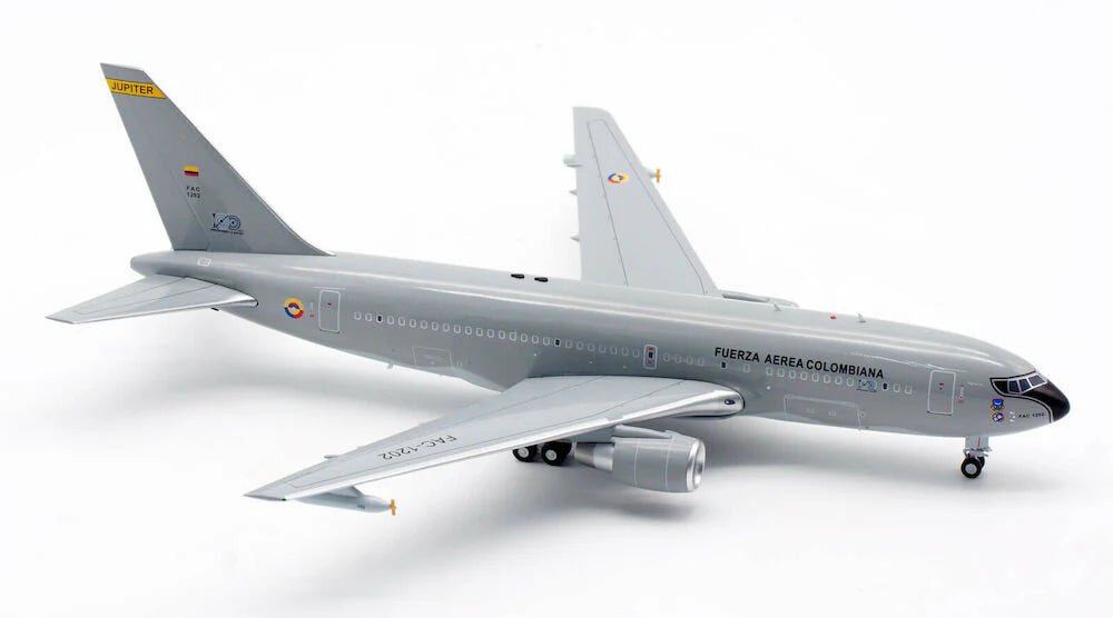 JP60 Aero Modelos JP60 - 762 - FAC - 1202 Colombia Air Force Boeing KC - 767 - 200 MMTT FAC1202