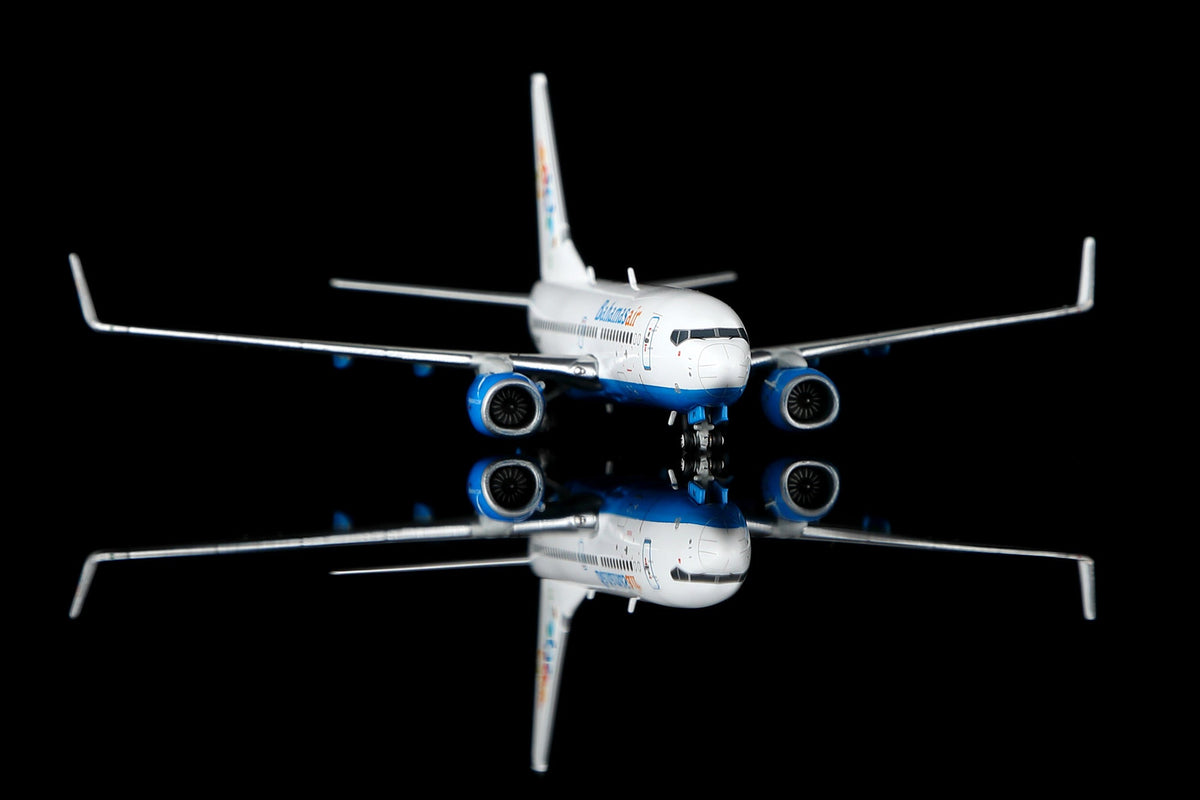 Legacy Jets 1:400 scale Bahamasair Boeing 737-700 C6-BFY diecast model airplane