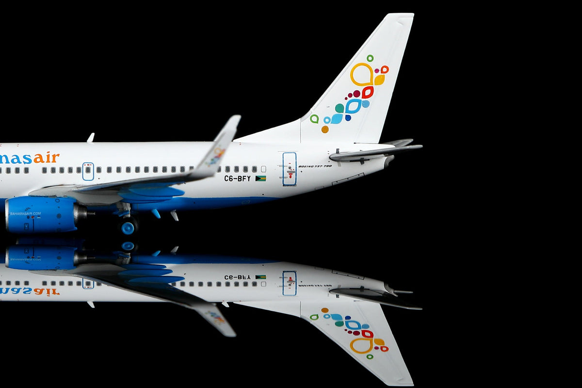 Legacy Jets 1:400 scale Bahamasair Boeing 737-700 C6-BFY diecast model airplane