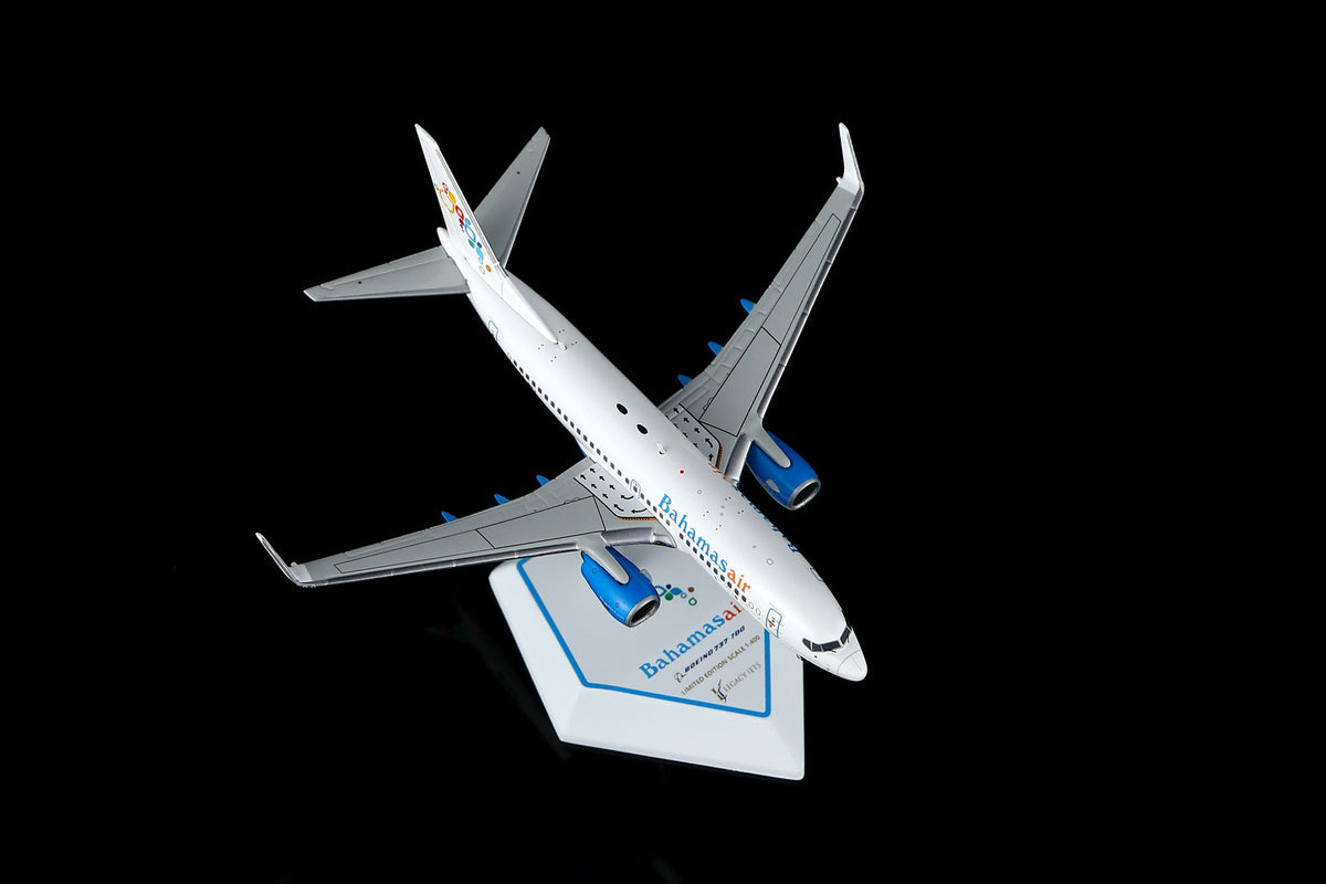Legacy Jets 1:400 scale Bahamasair Boeing 737-700 C6-BFY diecast model airplane