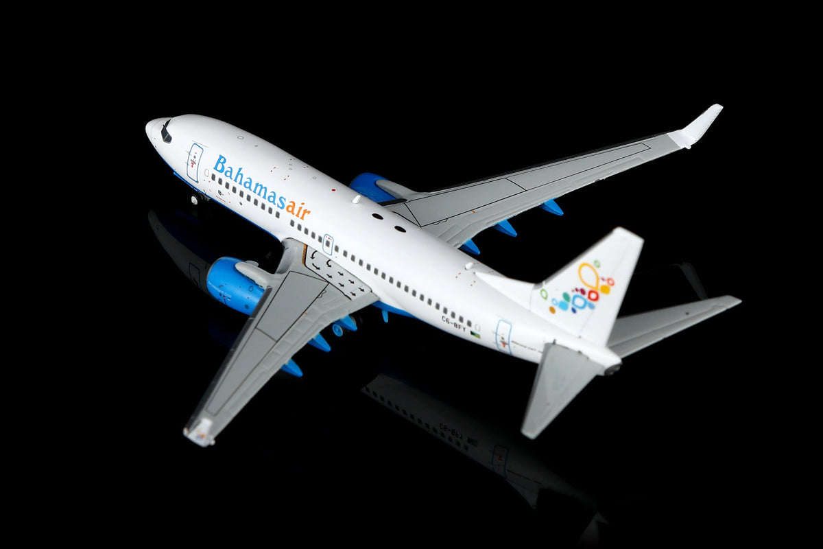 Legacy Jets 1:400 scale Bahamasair Boeing 737-700 C6-BFY diecast model airplane