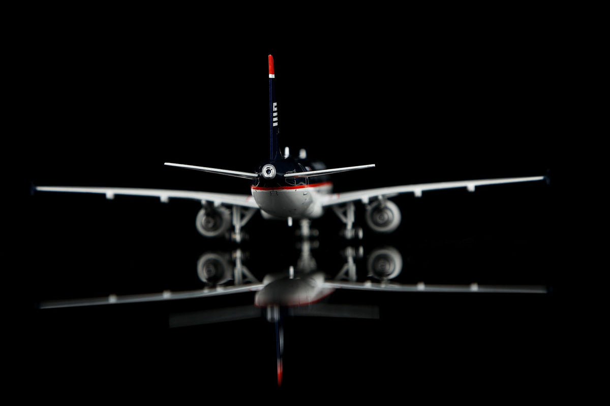 Legacy Jets 1:400 scale US Airways "Shuttle" Airbus A320 N105UW diecast model airplane