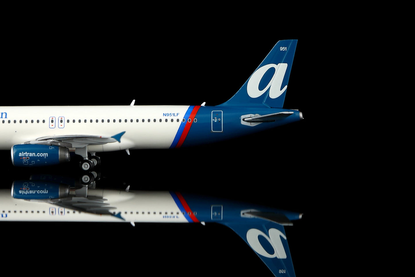 Legacy Jets LJ11516 - 6 1:400 Scale AirTran Airbus A320 - 233 N951LF
