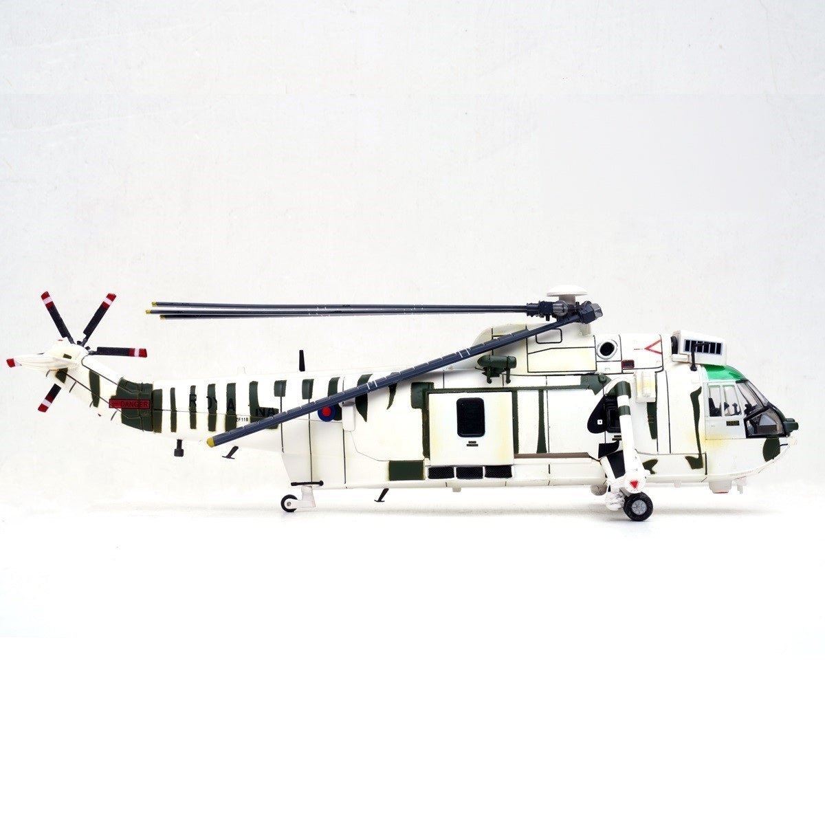 Legion Models LEG-14008LI 1:72 Westland Sea King HC.4 ZF118, 845 Naval Air Squadron, British Royal Navy Fleet Air Arm, Exercise Clockwork, Bardufoss, Norway, 1988