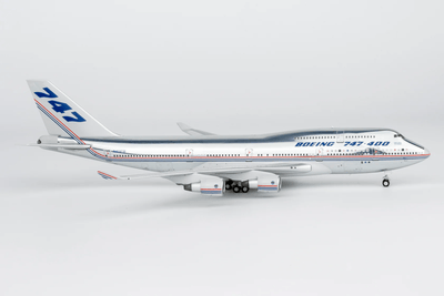NG Models 04009 1:400 The Boeing Company 747 - 400 N401PW (Boeing house colors)