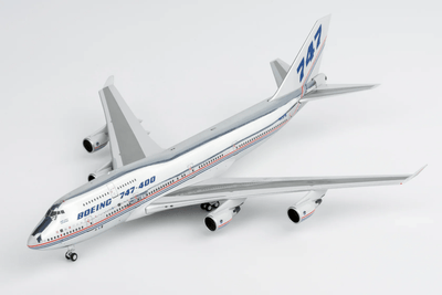 NG Models 04010 1:400 The Boeing Company 747 - 400 N401PW (Boeing house colors)