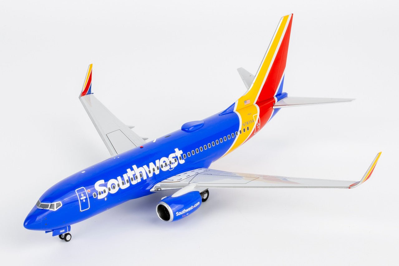 NG Models 05023 1:200 Southwest Airlines 737 - 700/w N7835A (heart livery)