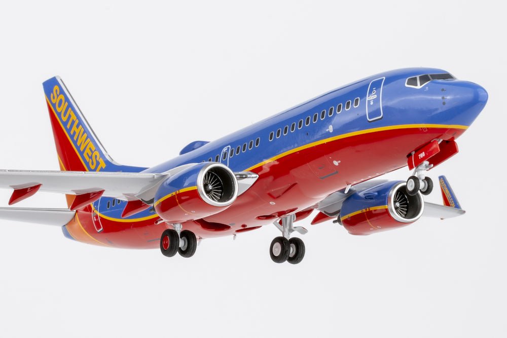 NG Models 05032 1:200 Southwest Airlines 737 - 700/w N786SW (Canyon Blue livery)