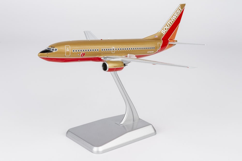 NG Models 05033 1:200 Southwest Airlines 737 - 700 N758SW (Mustard rocket livery)