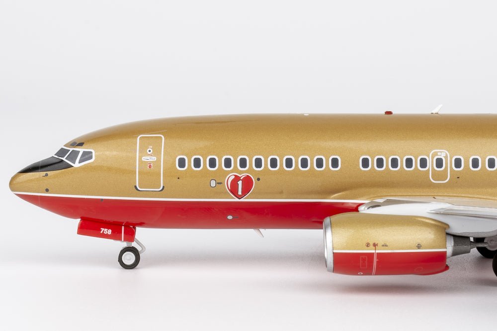 NG Models 05033 1:200 Southwest Airlines 737 - 700 N758SW (Mustard rocket livery)