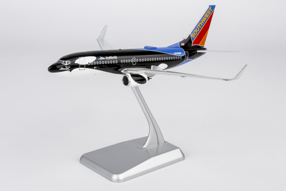 NG Models 05038 1:200 Southwest Airlines 737 - 700/w N713SW (Shamu livery)