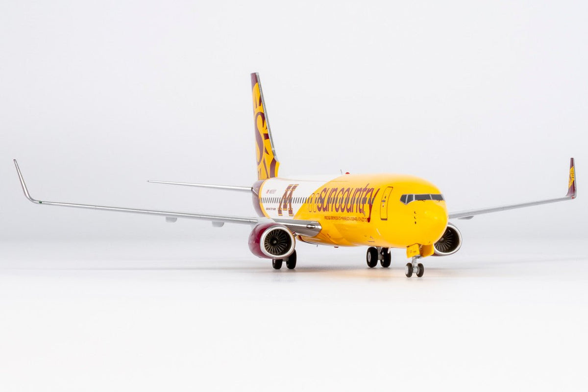 NG Models 08049 1:200 Sun Country Airlines 737 - 800/w N809SY