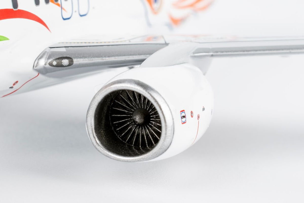 NG Models 08056 1:200 China Eastern Airlines 737 - 800/w B - 1788 (orange peacock livery)