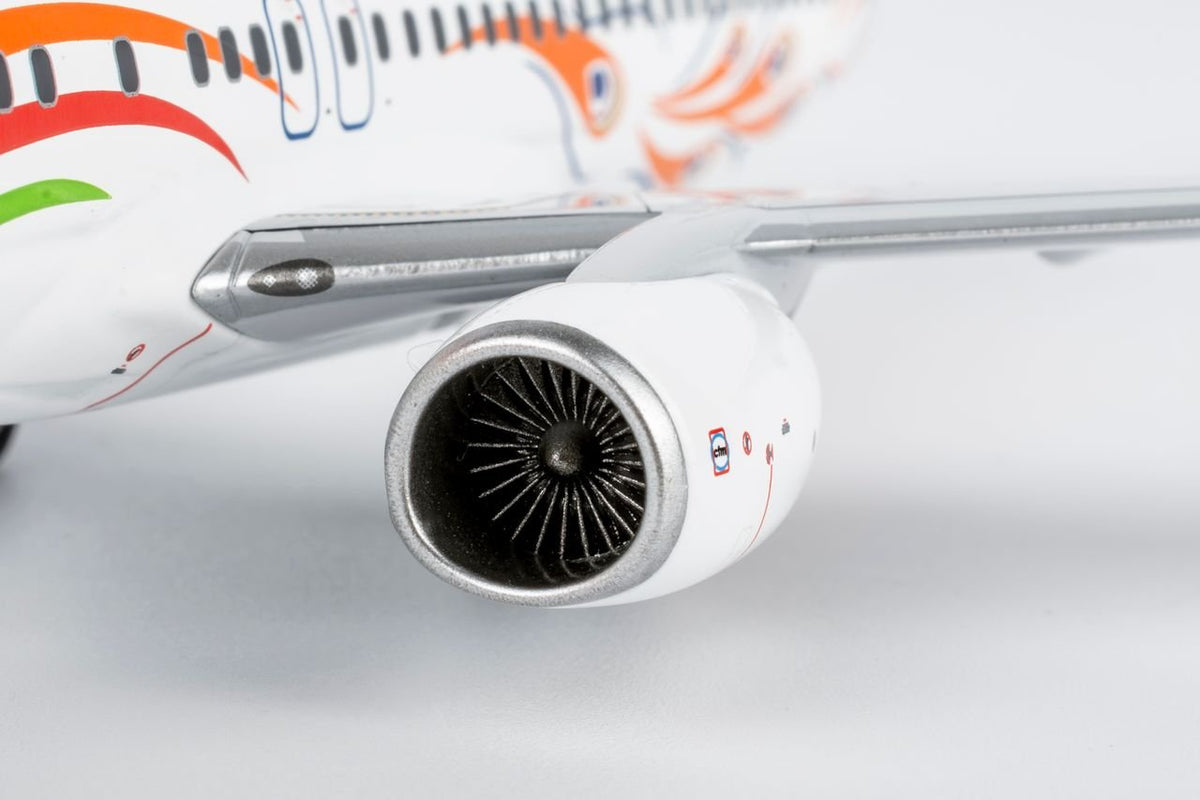 NG Models 08057 1:200 China Eastern Airlines 737 - 800/w B - 1789 (orange peacock livery)