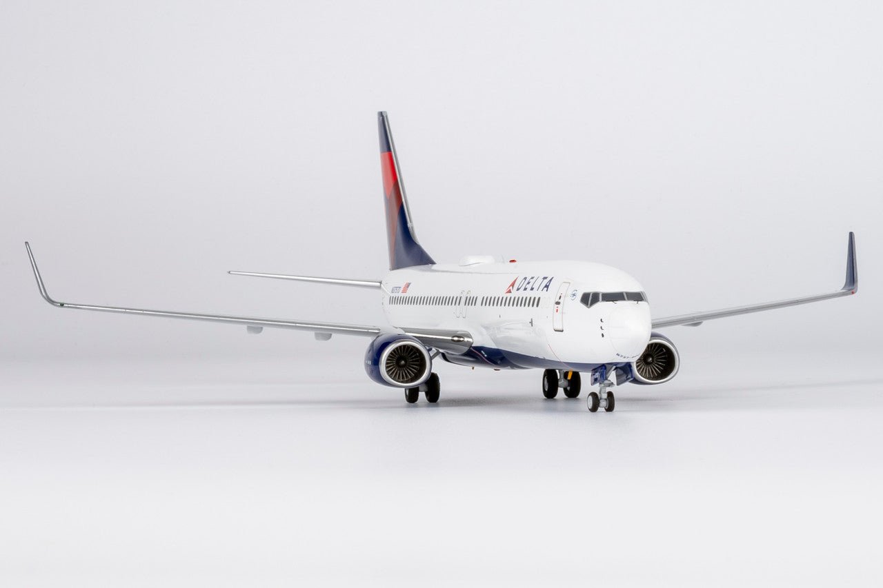 NG Models 08061 1:200 Delta Air Lines 737 - 800/w N3757D