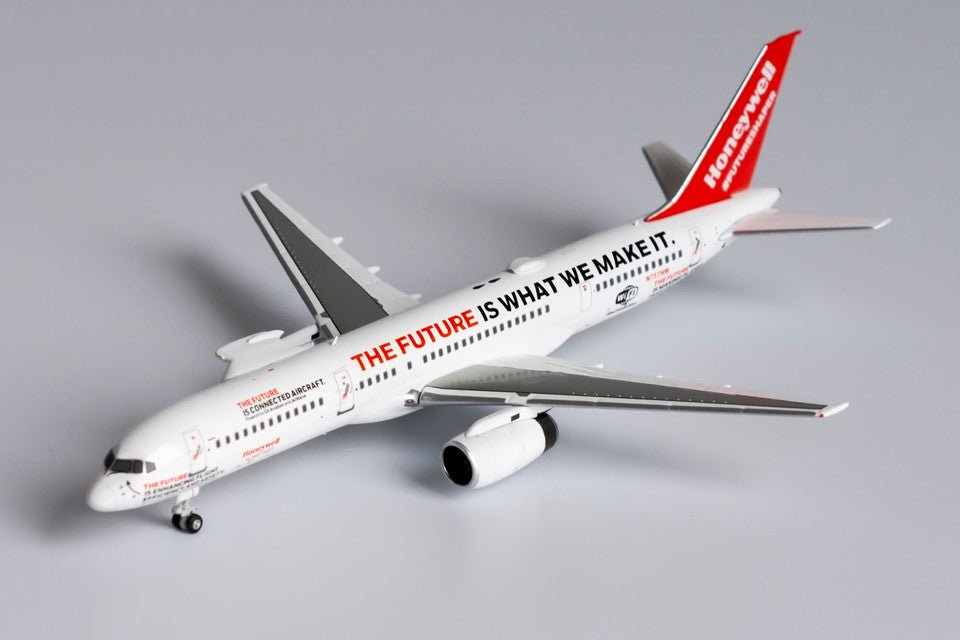 NG Models 1:400 53181 Honeywell 757 - 200 N757HW (2021's livery; with test engine)