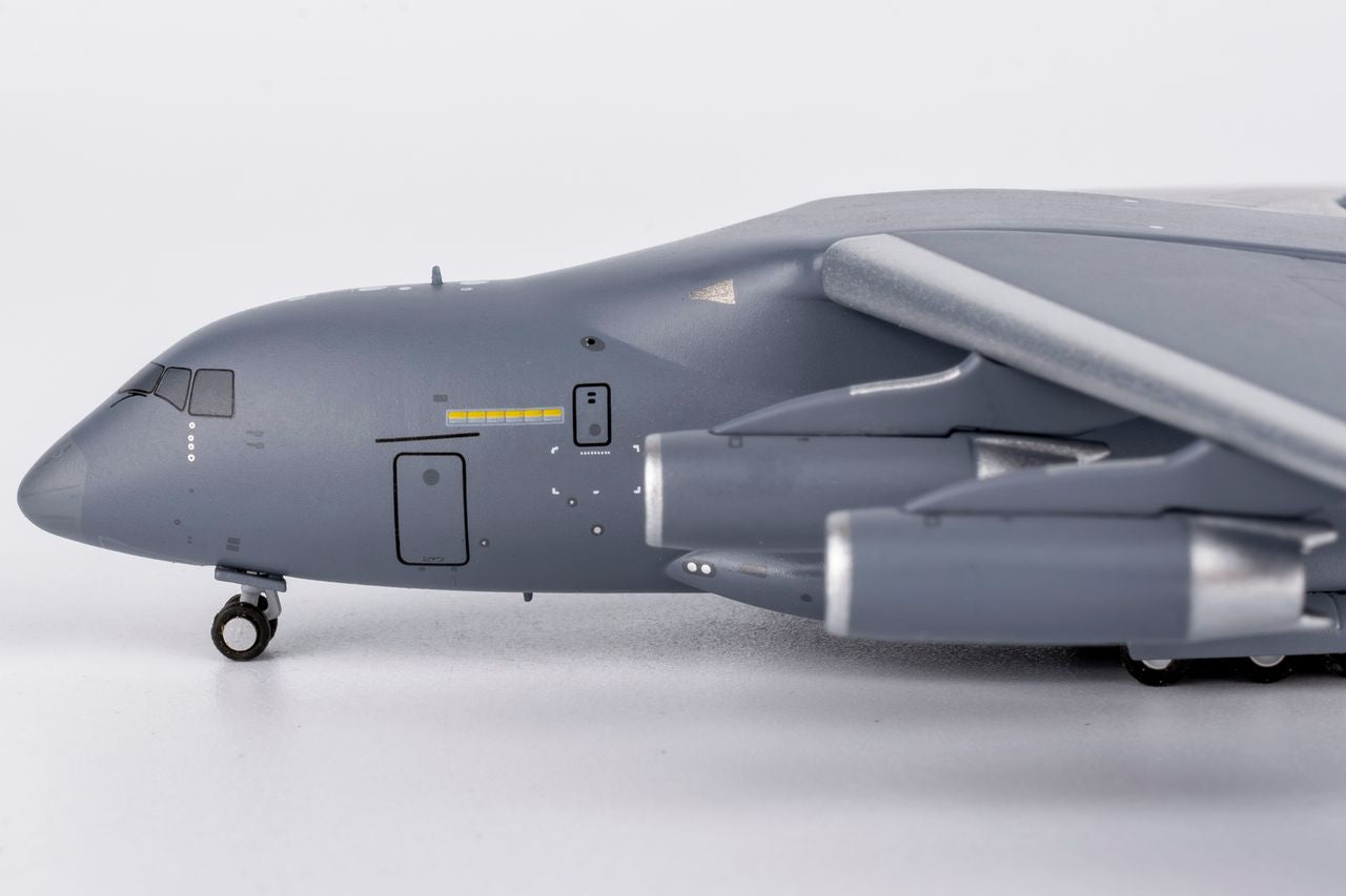 NG Models 22021 1:400 PLA Air Force Xian Y - 20 20240