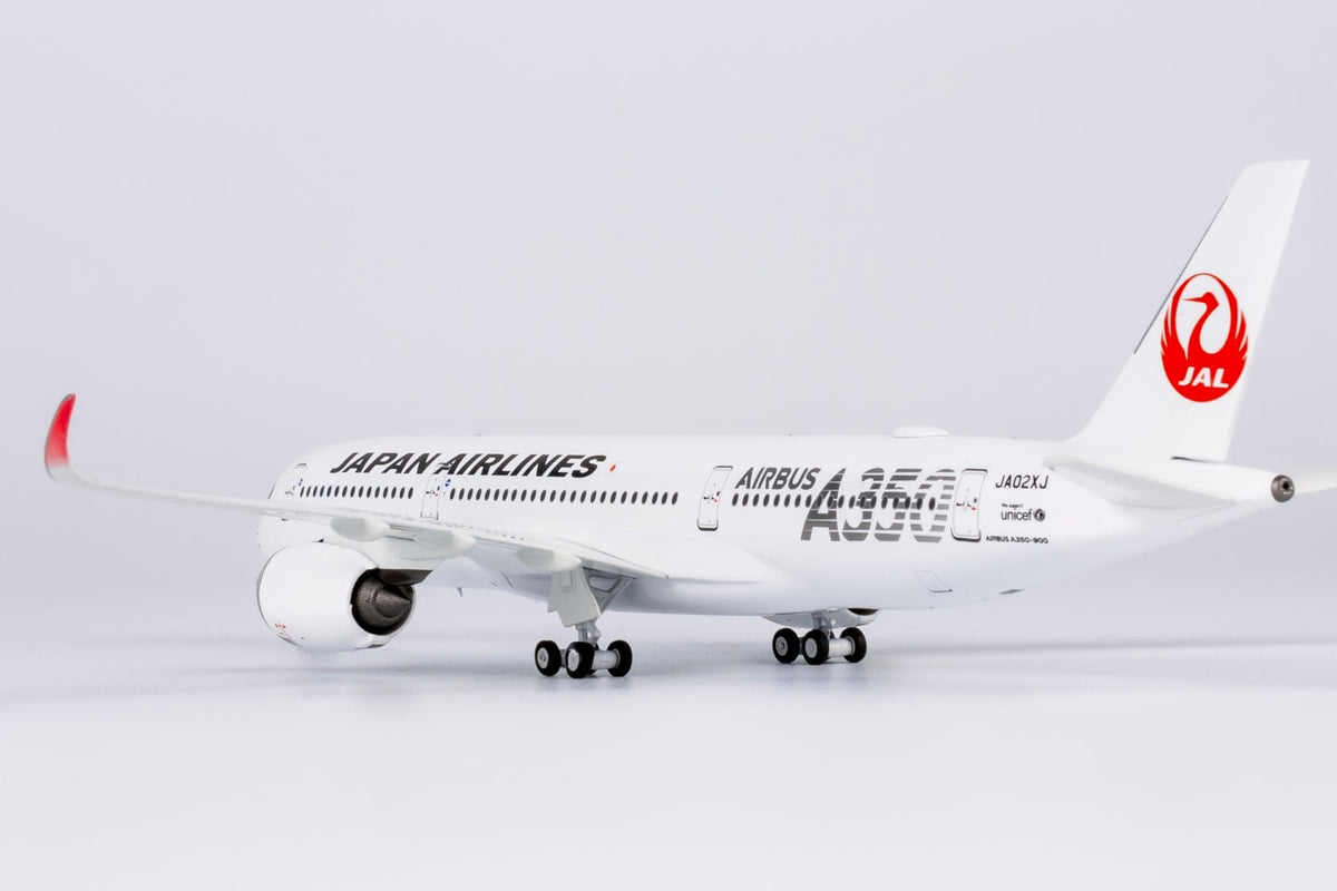 NG Models 39096 1:400 Japan Airlines (JAL) A350 - 900 JA02XJ (silver "AIRBUS A350" titles)