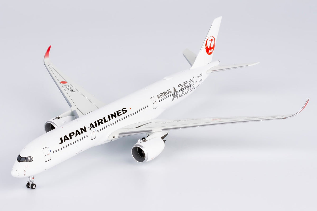 NG Models 39096 1:400 Japan Airlines (JAL) A350 - 900 JA02XJ (silver "AIRBUS A350" titles)