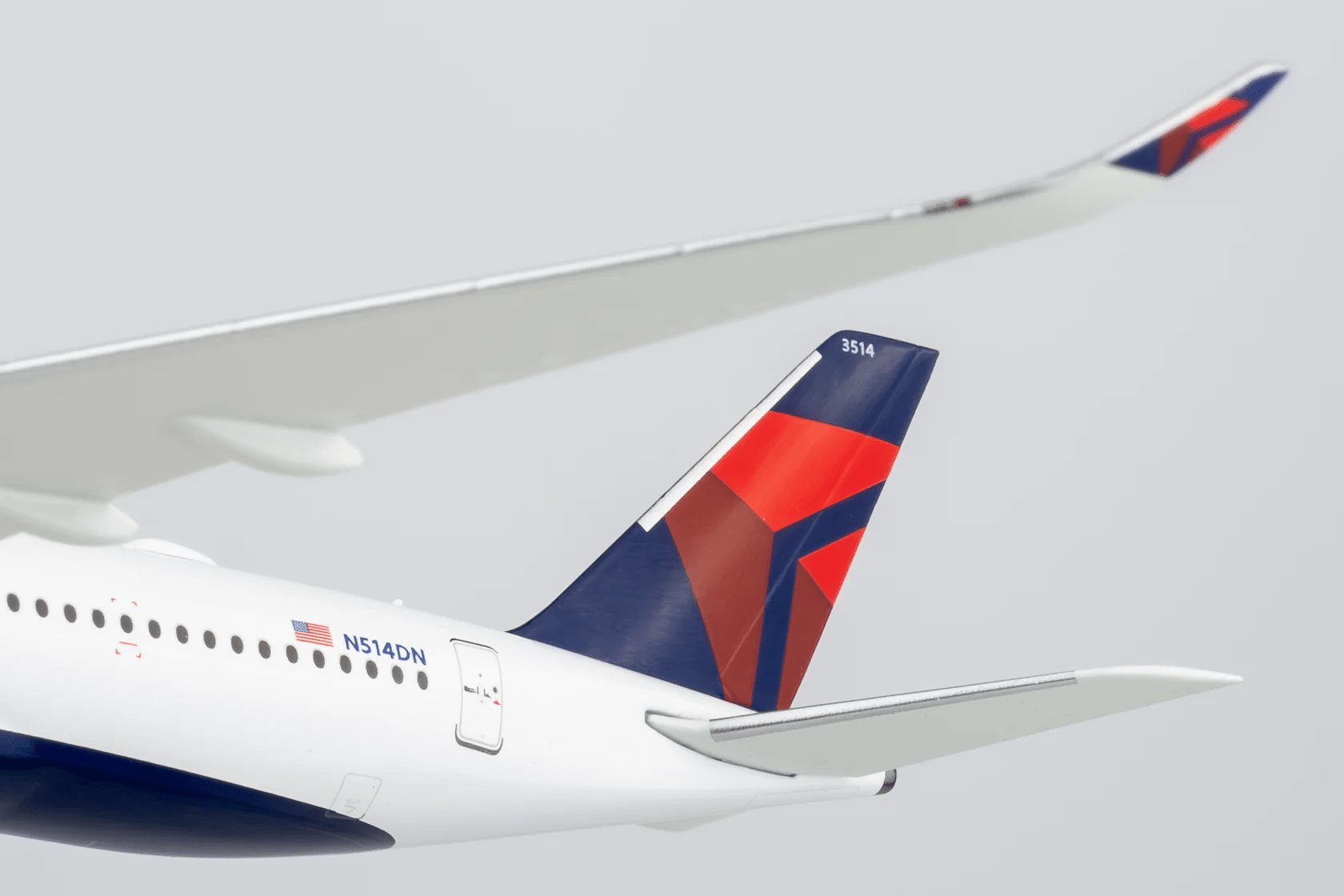 NG Models 39117 1:400 Delta Air Lines A350 - 900 N514DN