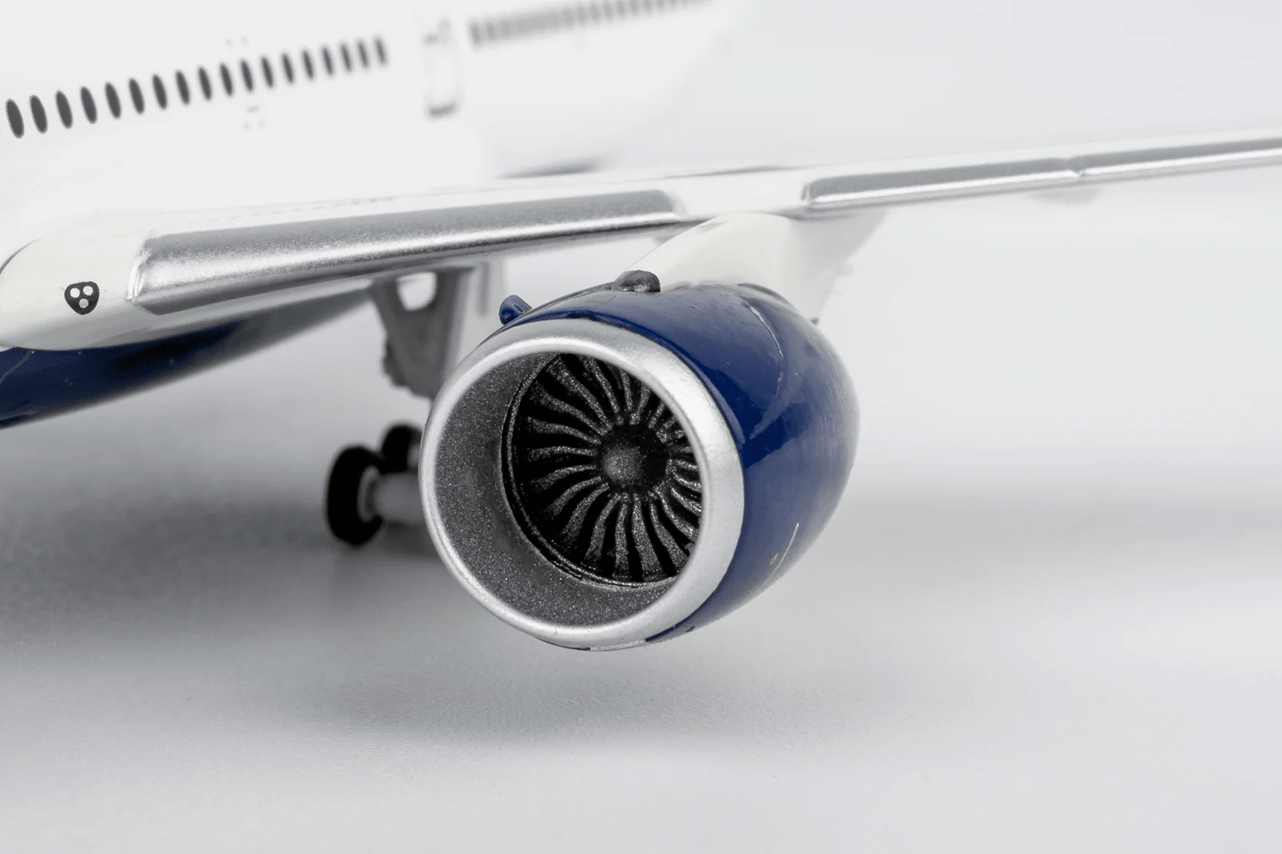 NG Models 39119 1:400 Delta Air Lines A350 - 900 N502DN (The Delta Spirit)