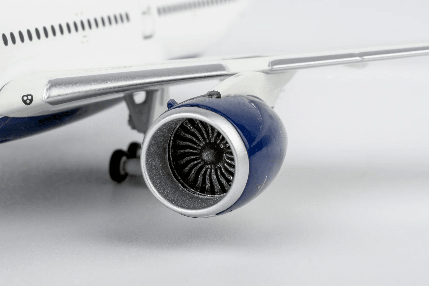 NG Models 39119 1:400 Delta Air Lines A350 - 900 N502DN (The Delta Spirit)