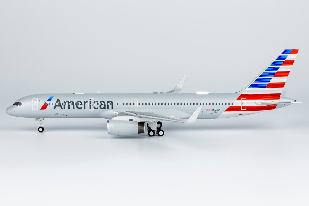 NG Models 42019 1:200 American Airlines 757 - 200/w N691AA