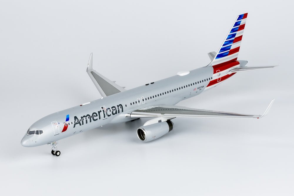 NG Models 42033 1:200 American Airlines 757 - 200/w N187AN