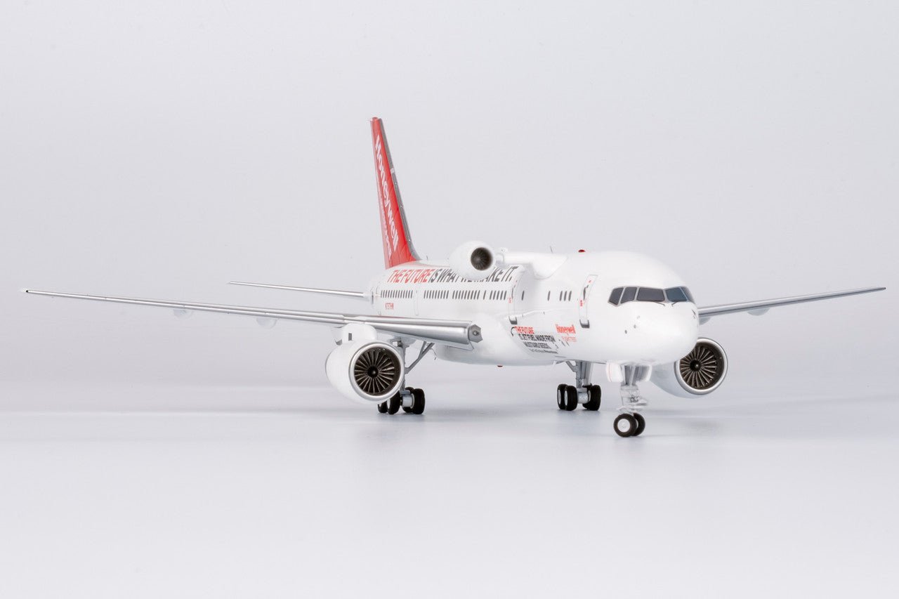 NG Models 42039 1:200 Honeywell Aviation Services 757 - 200 N757HW (2021's livery(with "the future is what we make it." titles)