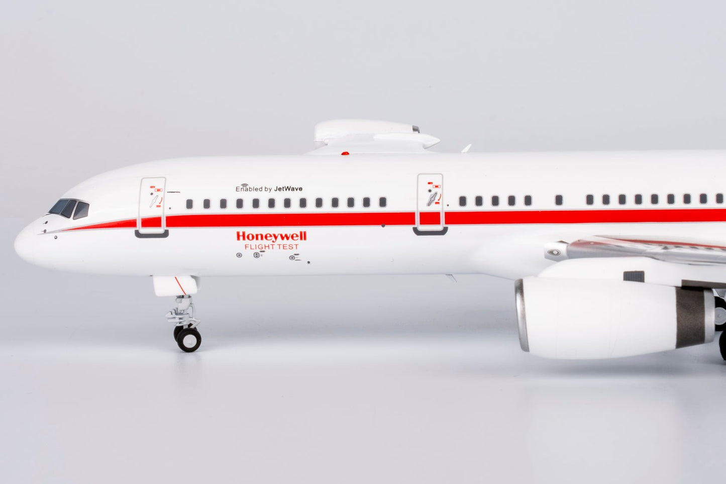 NG Models 42040 1:200 Honeywell Aviation Services 757 - 200 N757HW (old livery; with test engine "RB11")