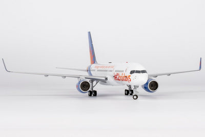 NG Models 42050 1:200 Jet2.com 757 - 200/w G - LSAK