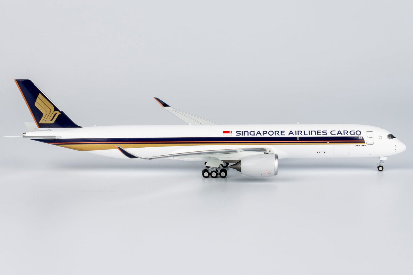 NG Models 46003 1:400 Singapore Airlines Cargo A350F