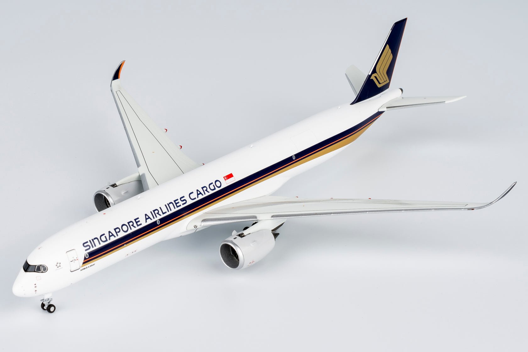 NG Models 46003 1:400 Singapore Airlines Cargo A350F