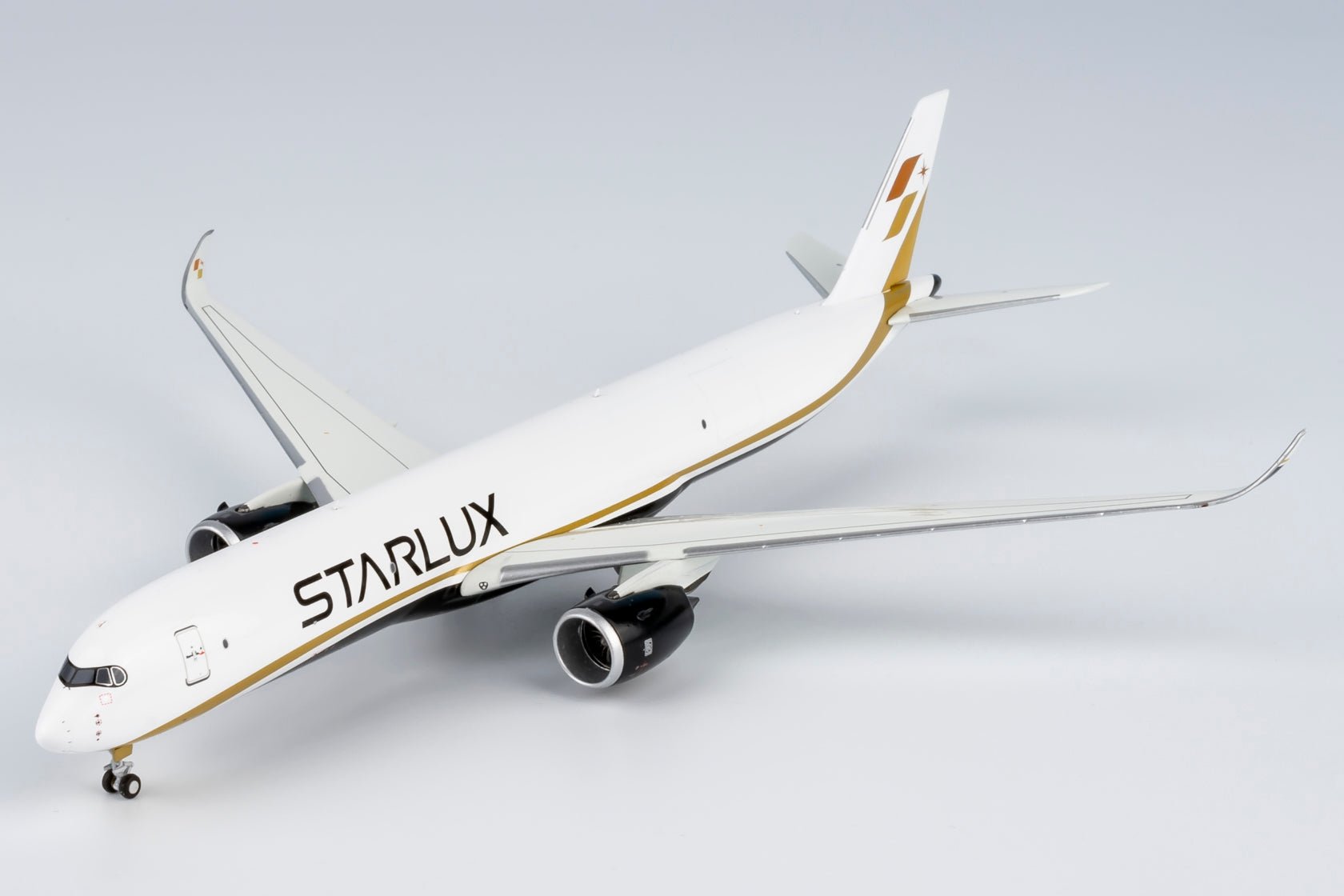 NG Models 46005 1:400 Starlux A350F