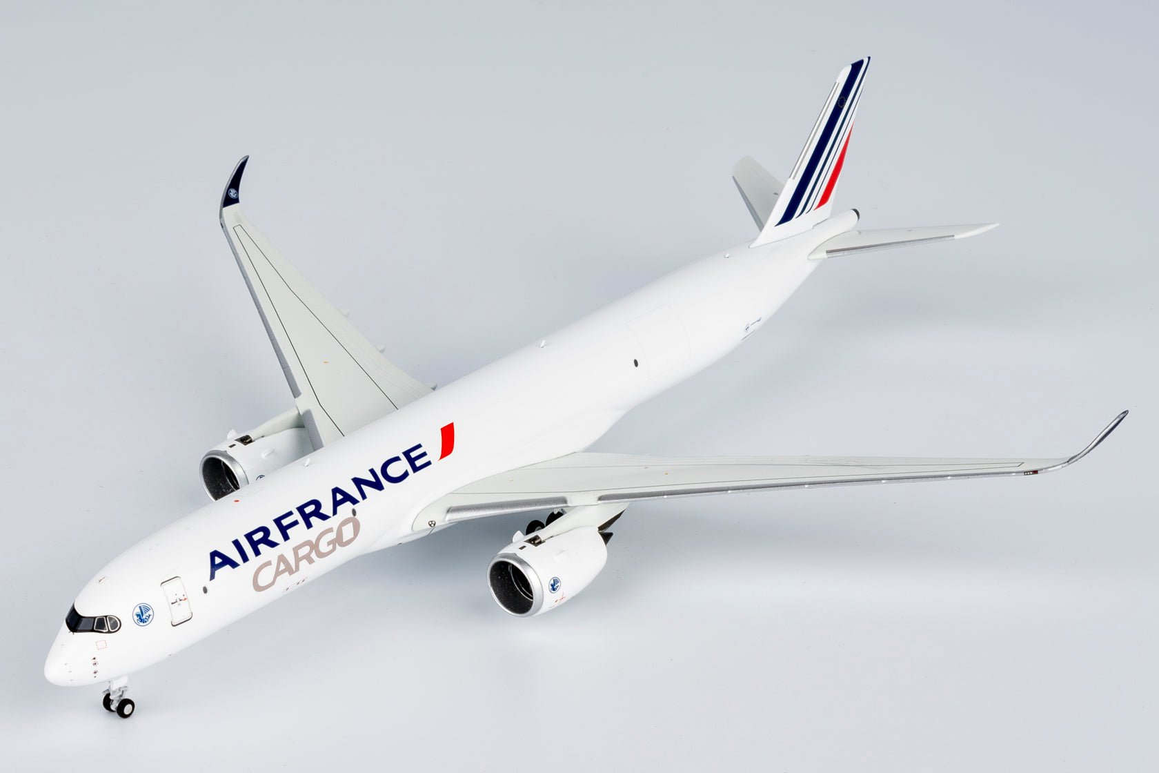 NG Models 46007 1:400 Air France Cargo A350F