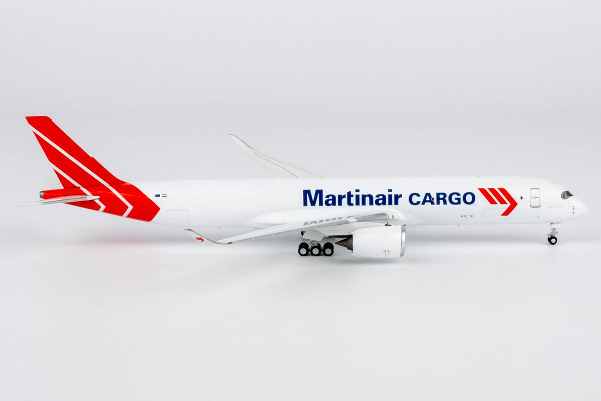 NG Models 46009 1:400 Martinair A350F