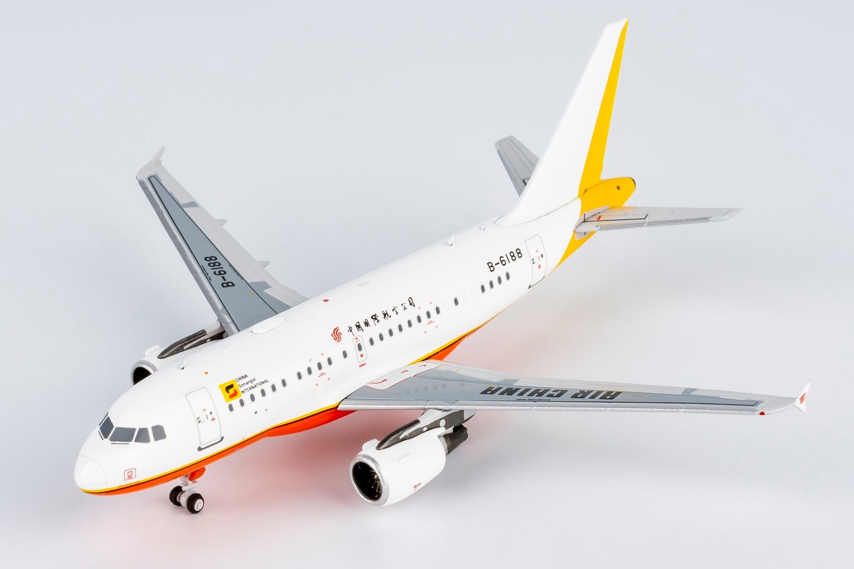 NG Models 48013 1:400 China Sonangol International (Air China) ACJ318 B - 6188 (with "Air Chin