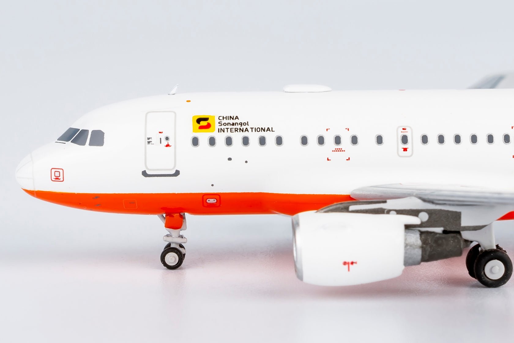 NG Models 48015 1:400 China Sonangol International (Air China) ACJ318 B - 6188 (with "Air China)