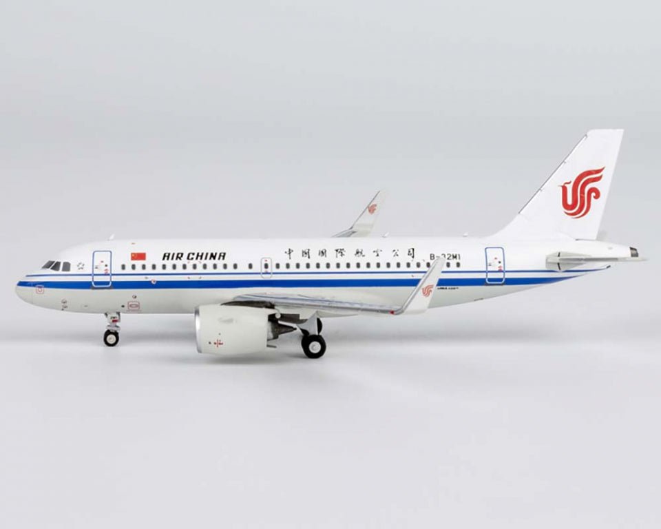 NG Models 49038 1:400 Air China A319neo B - 32M1
