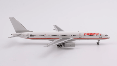 NG Models 53031 1:400 Northwest Airlines 757 - 200 N603RC (Republic scheme)