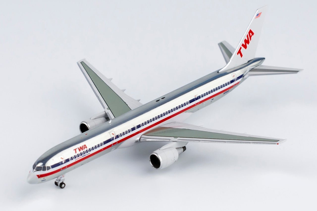 NG Models 53195 1:400 TWA Airlines (American Airlines) 757 - 200 N704X(hybrid)