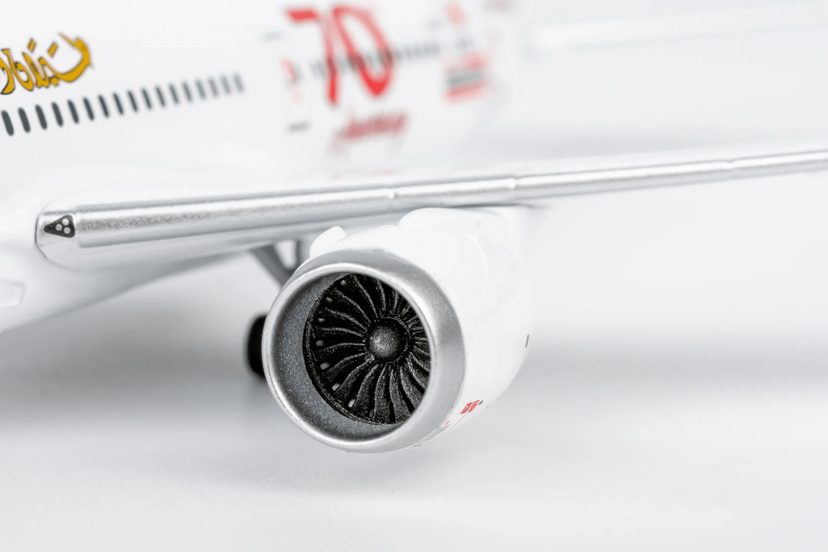 NG Models 55157 1:400 Gulf Air 787 - 9 Dreamliner A9C - FG (1976 retro cs, "70 Years" sticker)