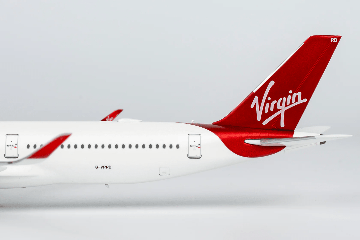 NG Models 57031 1:400 Virgin Atlantic Airways A350 - 1000 G - VPRD (named "Rain Bow")