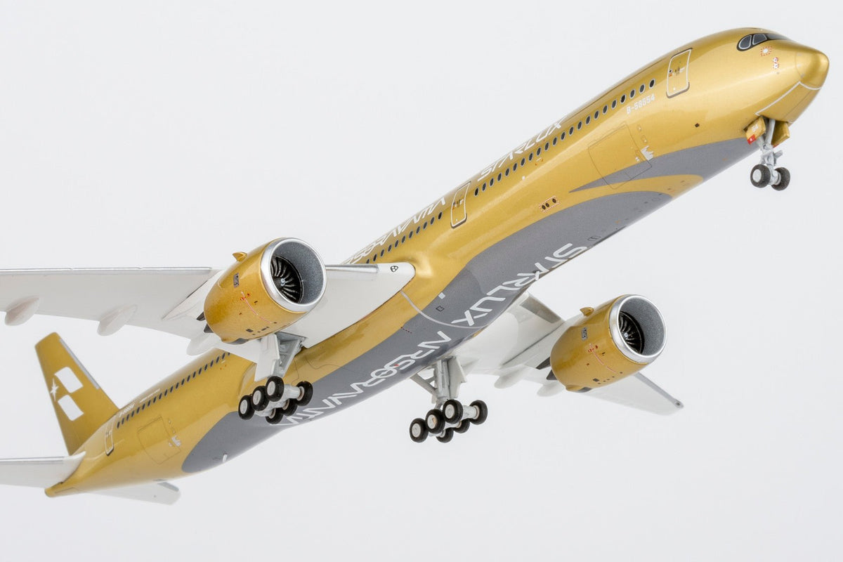 NG Models 57048 1:400 Starlux Airlines A350-1000 B-58554 (Airsorayama Golden)