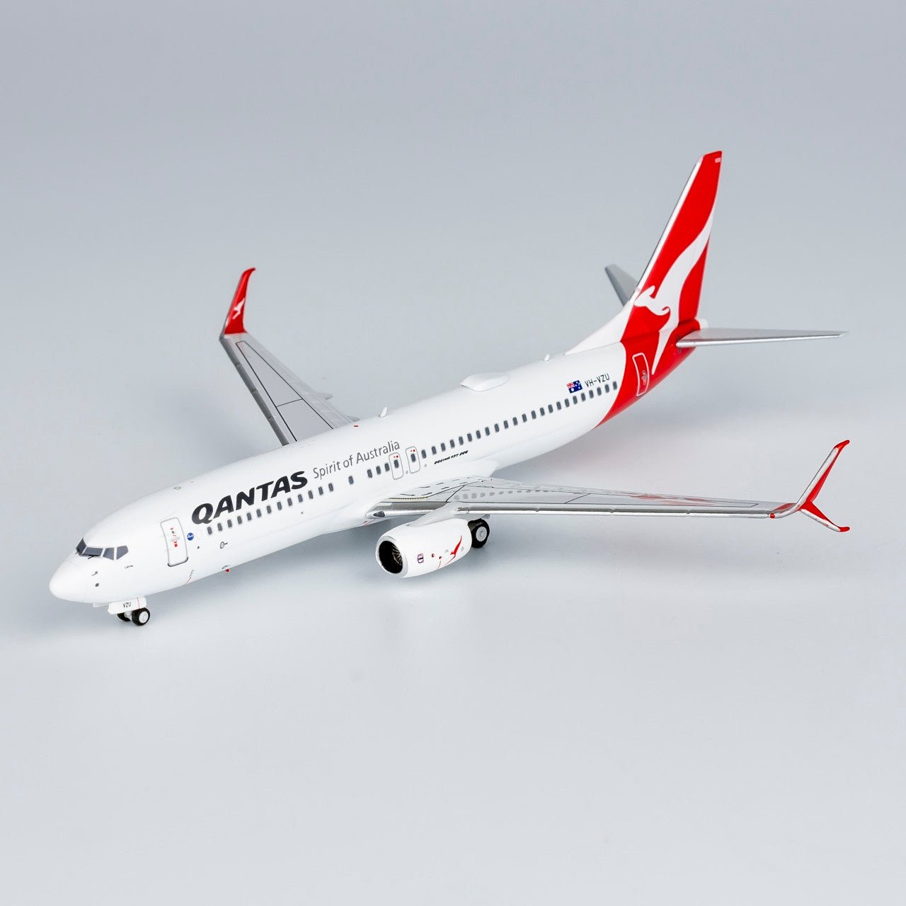 NG Models 58236 1:400 Qantas 737 - 800/w VH - VZU (1st Qantas Boeing 737 to wear the split scimitar winglets)