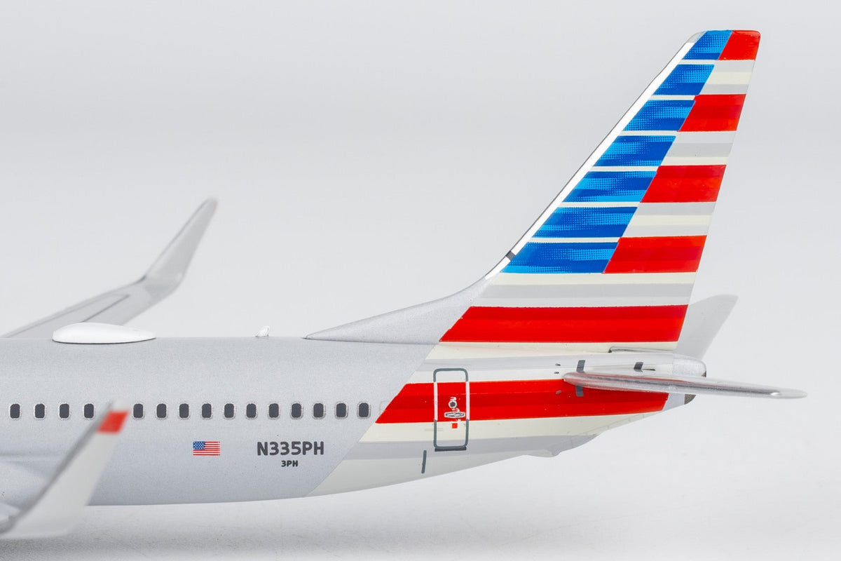 NG Models 58261 1:400 American Airlines 737-800/w N335PH