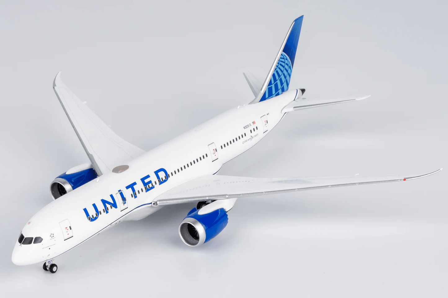 NG Models 59033 1:400 United Airlines 787 - 8 N30913 (Blue Evolution c/s)