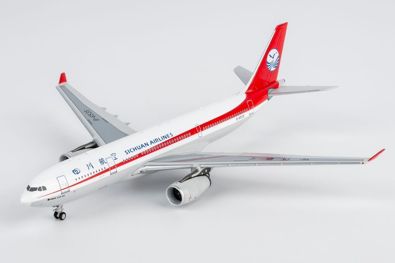 NG Models 61103 1:400 Sichuan Airlines A330 - 200 B - 6535