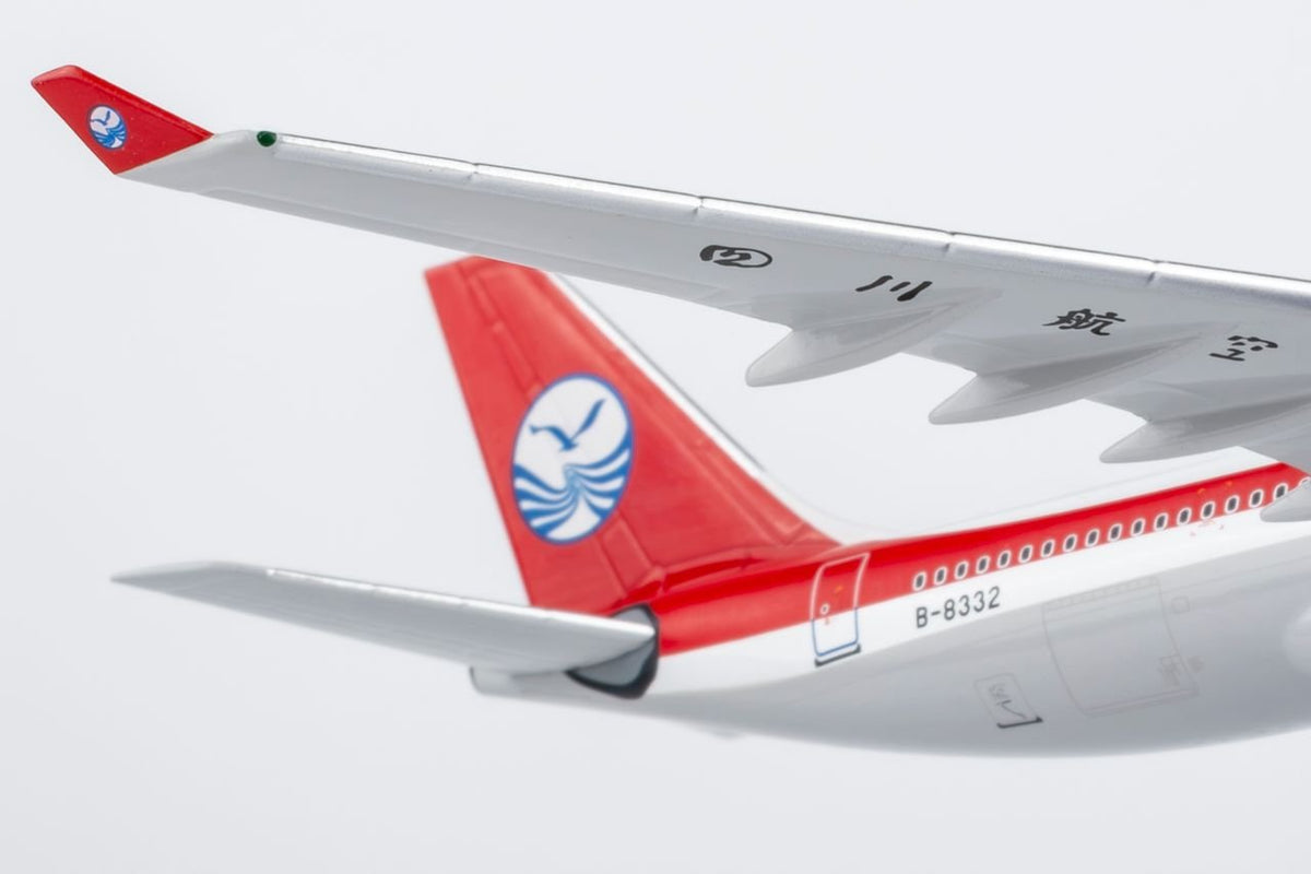 NG Models 61104 1:400 Sichuan Airlines A330 - 200 B - 8332